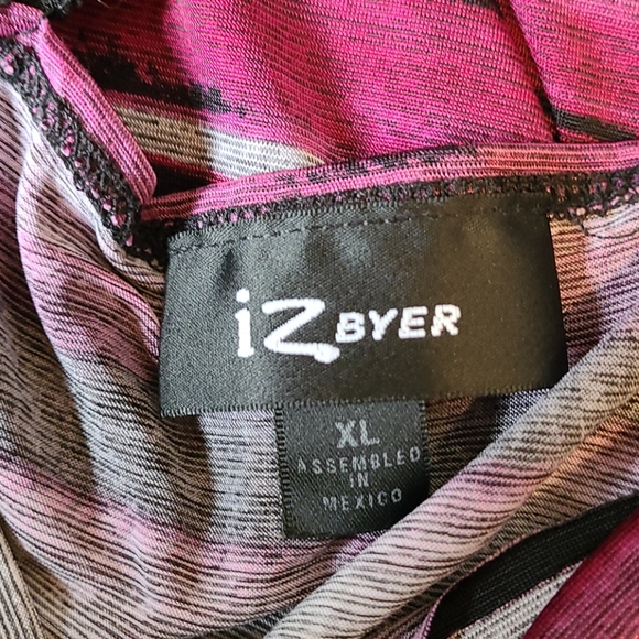 $15 or 2/$20! IZ BYER Sleeveless Blouse Pink, Black, & Gray Size XL - Picture 3 of 3